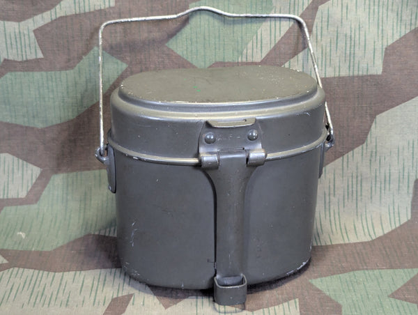 AWF40 Matching Mess Kit