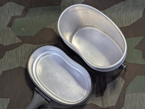AWF40 Matching Mess Kit