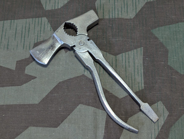 Communications Pioneer Universalwerkzeug Germany