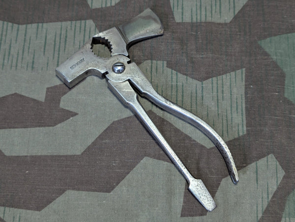 Communications Pioneer Universalwerkzeug Germany