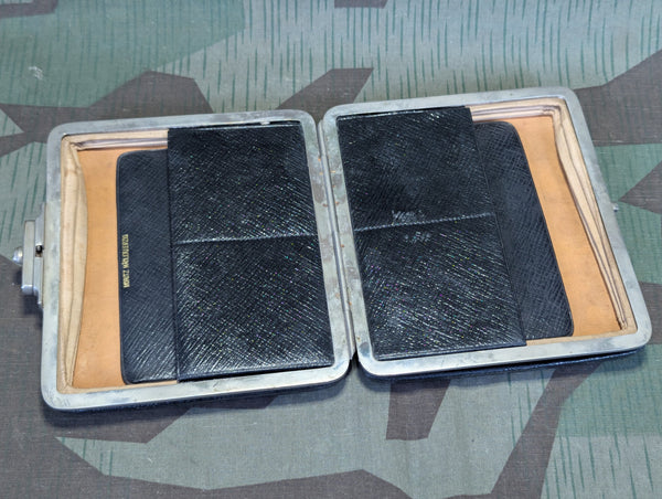 Leather Expandable Case for Cigarettes