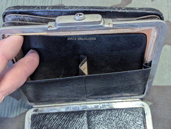 Leather Expandable Case for Cigarettes
