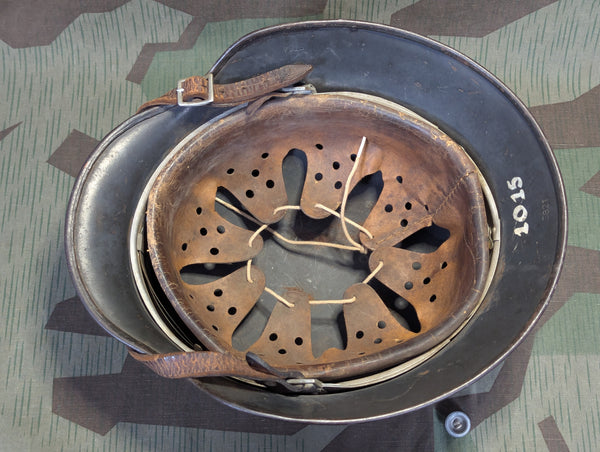 Double Decal Luftwaffe M35 Stahlhelm ET64