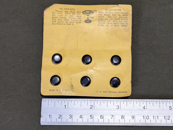 Full Card of Pilcher's Detachable Buttons 6 Buttons 5/8"