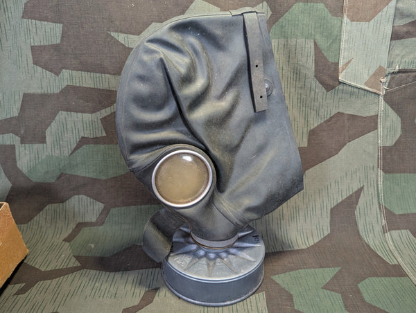 VM37 Volksgasmaske Luftschutz Gas Mask Hood Type in Box