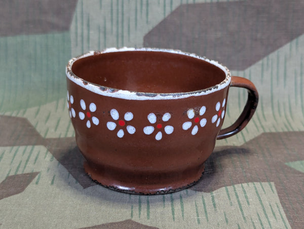 Kriegsschrott Enameled Cup