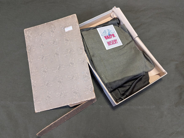 Valor OD Green Seamed Stockings in Box (2 Pairs)