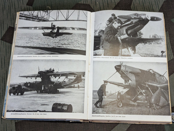 Wir Fliegen gegen England Book