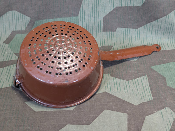 Enameled Gas Mask Filter Colander Strainer