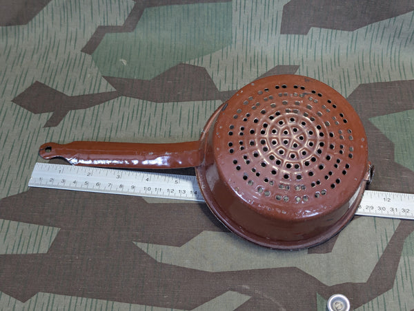 Enameled Gas Mask Filter Colander Strainer