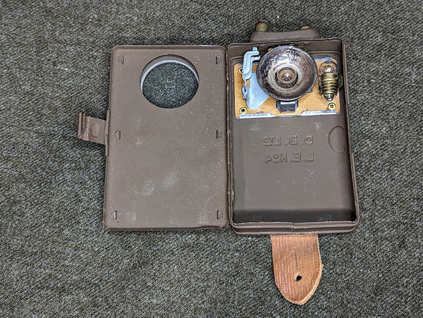 British WWII L.E.No.4 Flashlight