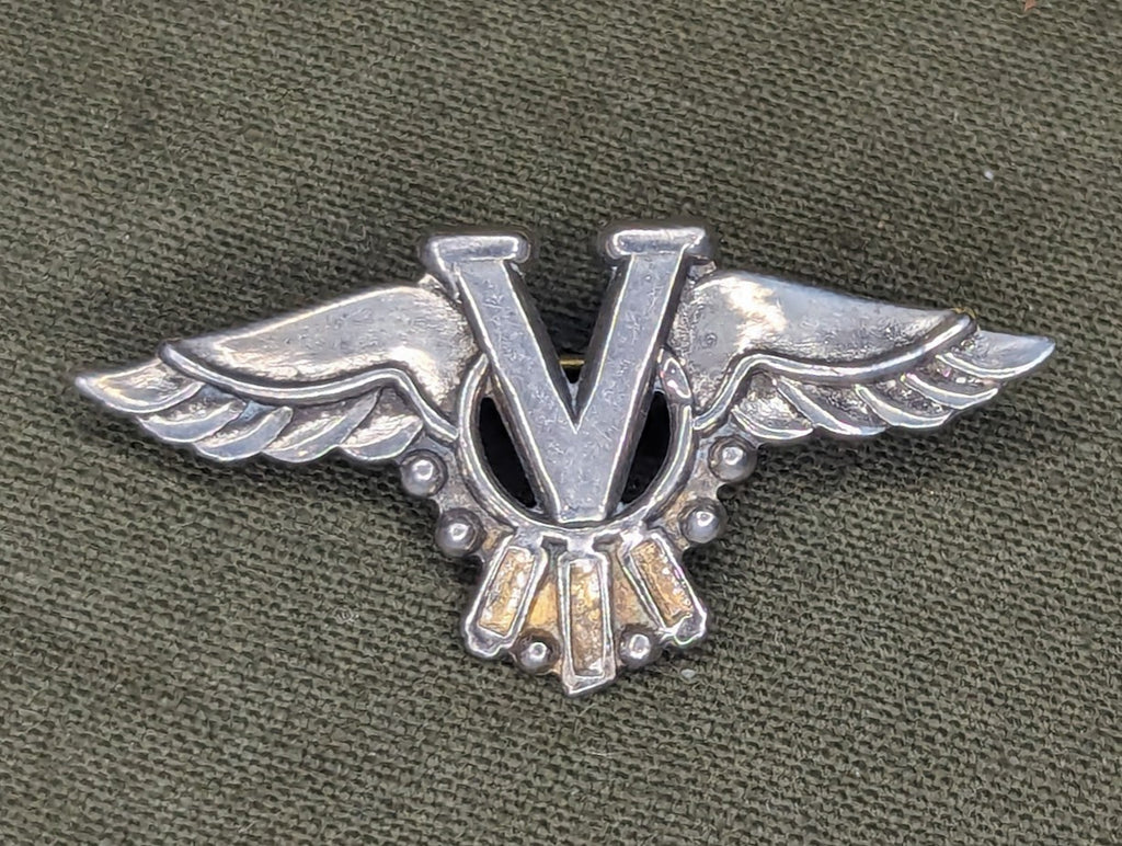 Vintage 1940s WWII Winged V for Victory Pin Brooch