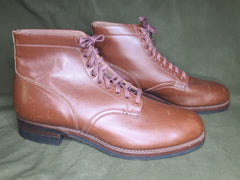 Women's Army Boots (Size 7 1/2 AA)