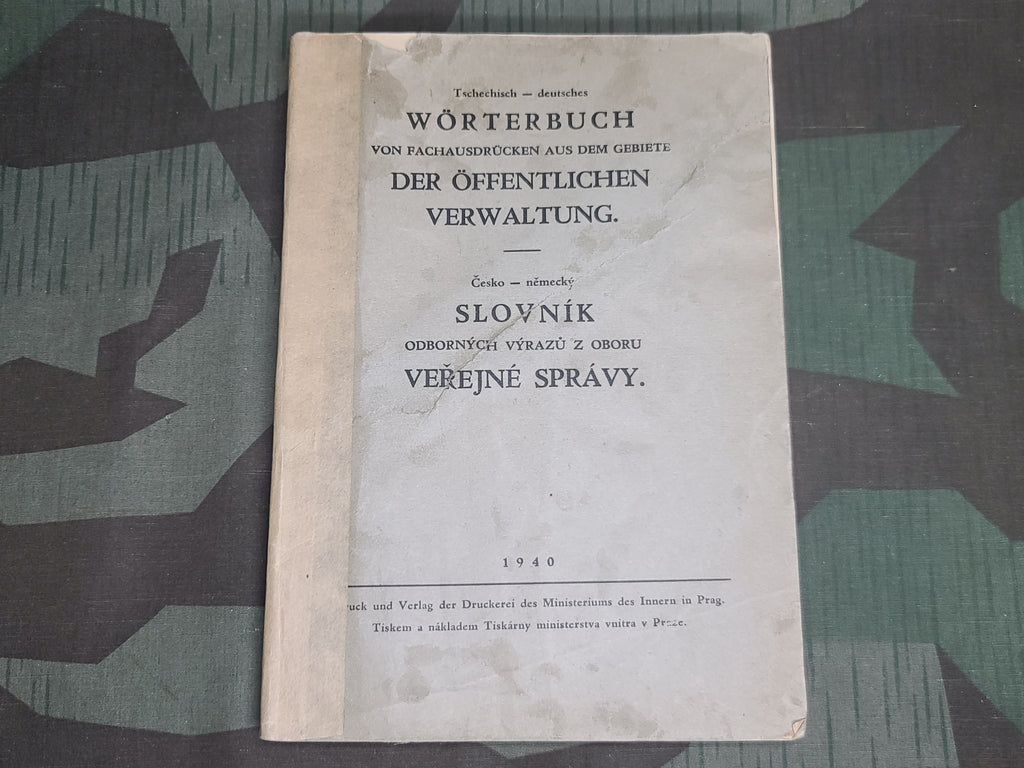 1940 German - Czech Dictionary (Printed by The Ministry of the Interior ...
