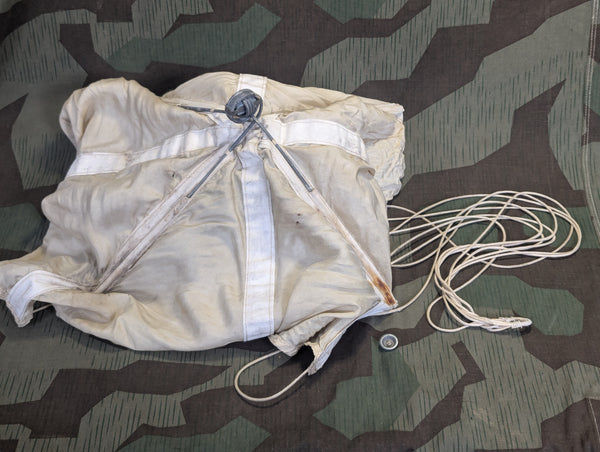 Hilfsschirm Original 1942 Tiny Parachute AS-IS
