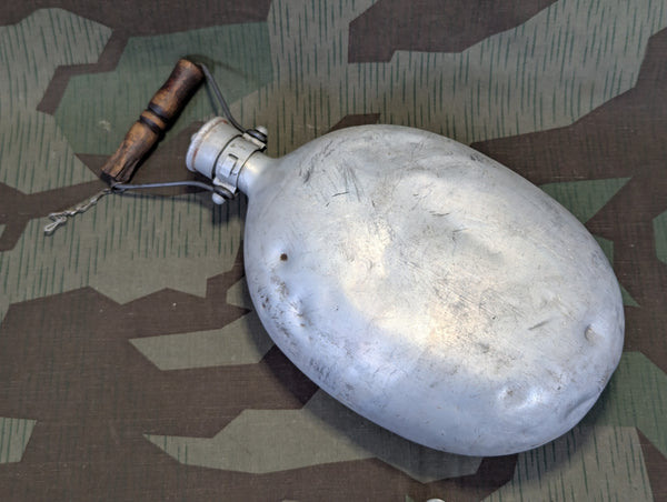 WWII German Luftwaffe Large Survival Canteen ESB 42