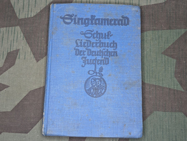 Singkamerad School Song Book of the German Youth
