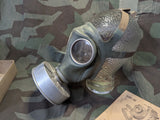 WWII German VM40 Volksgasmaske Luftschutz Gas Mask