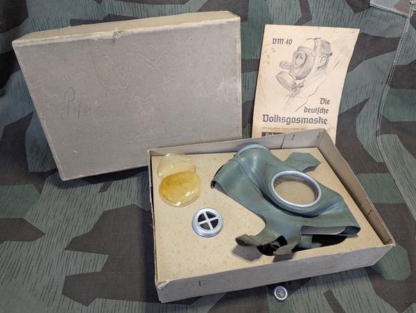 WWII German VM40 Volksgasmaske Luftschutz Men's Gas Mask in Box
