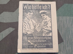 Wie Helfe Ich? First Aid Book 1939 with Feldpost Number (and Poison Gas Info)