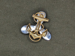 WWII_US_Navy_WAVES_Insignia_Pi
