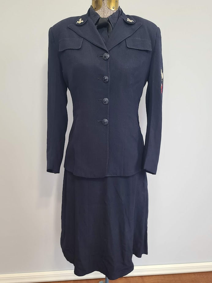 Navy WAVES Uniform: Jacket, Skirt, Blouse & Tie (Named) (B-35" W-24.5" H-34") Navy WAVES Uniform: Jacket, Skirt, Blouse & Tie (Named) (B-35" W-24.5" H-34")