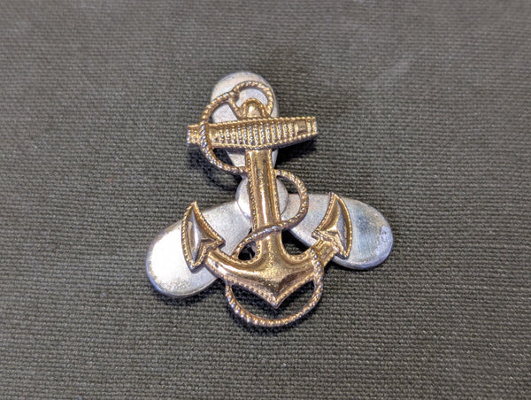 WWII US Navy Women's WAVES Hat Insignia Uniform Pin Sterling