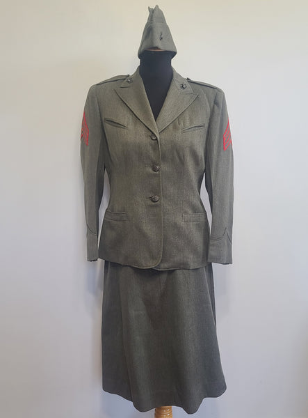 Women's US Marines Uniform: Jacket Skirt and Garrison Cap <br> (B-38" W-29" H-38")