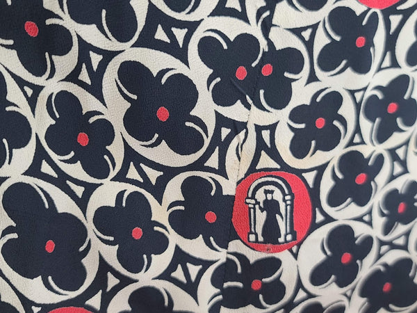 Flower and Person in Archway Novelty Print Dress <br> (B-41" W-28" H-41")