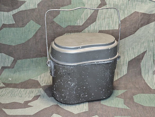 Original MN37 Matching Mess Kit