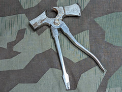 Universalwerkzeug Communications Pioneer