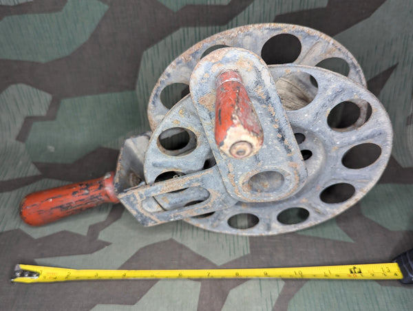 1944 Hand Cable Reel