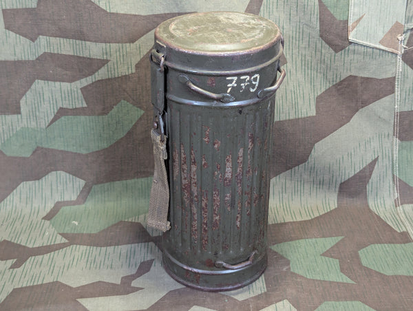 AEMA 1940 Gas Mask Can and Mask