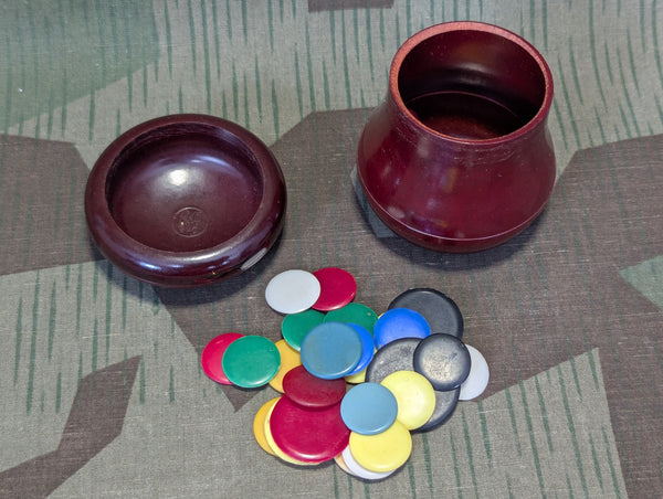 German Bakelite Knips-Spiel Game