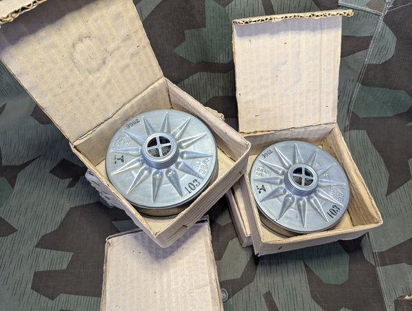 Deadstock Volksgasmaske Filter in Box