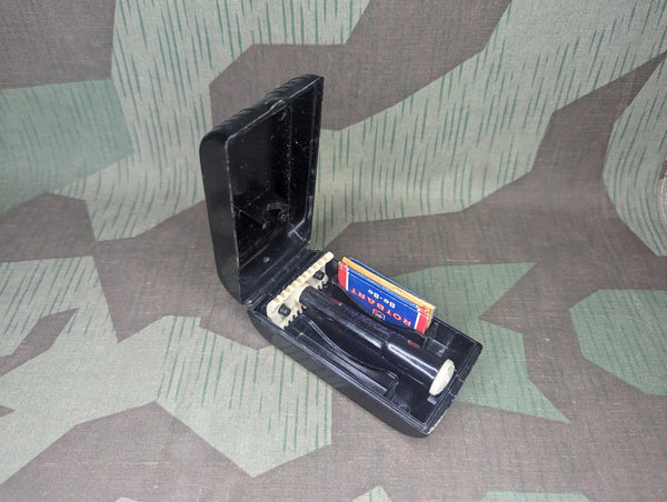 Trumpf Bakelite Razor in Bakelite Case