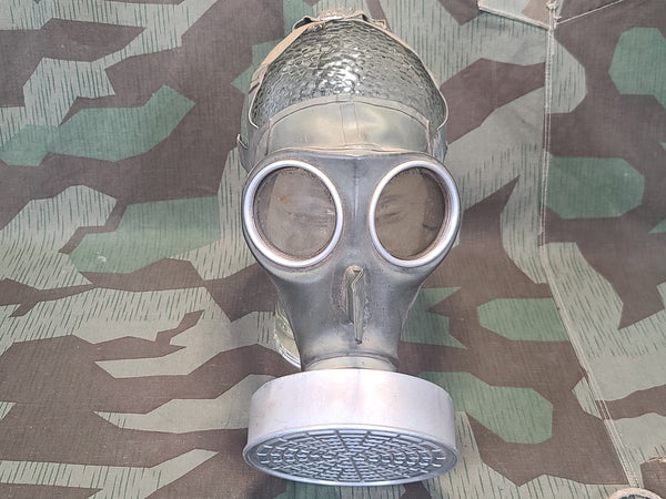 VM40 Original German Volksgasmaske