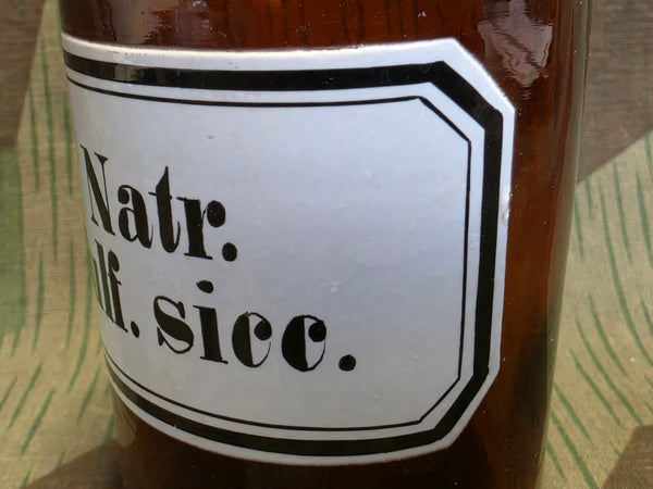 Natr. Sulf. Sicc. German Glass & Enamel Apothcary Bottle