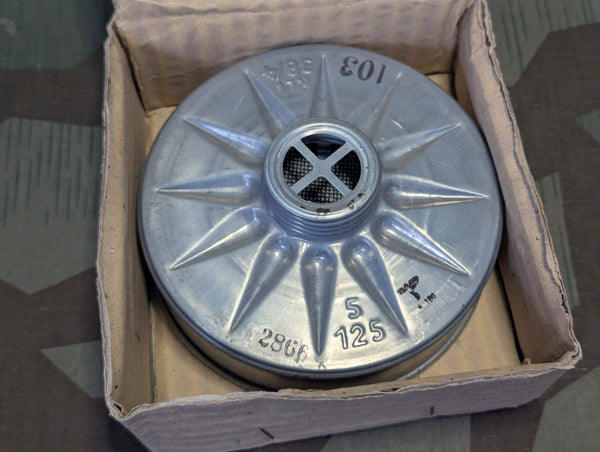 Deadstock Volksgasmaske Filter in Box