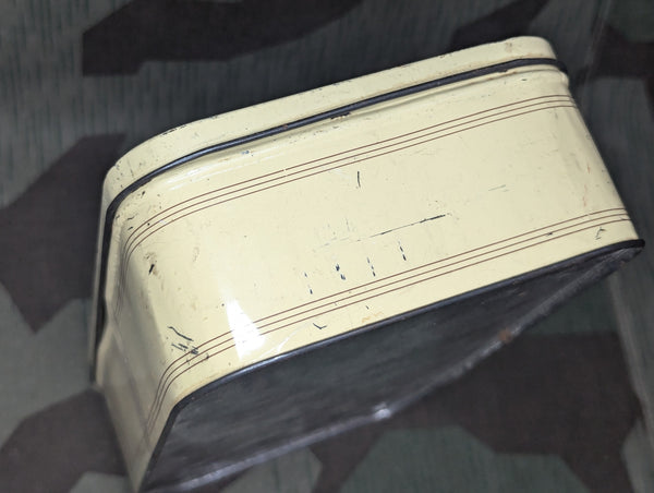 Backwunder  Large Aluminum Baked Goods Tin
