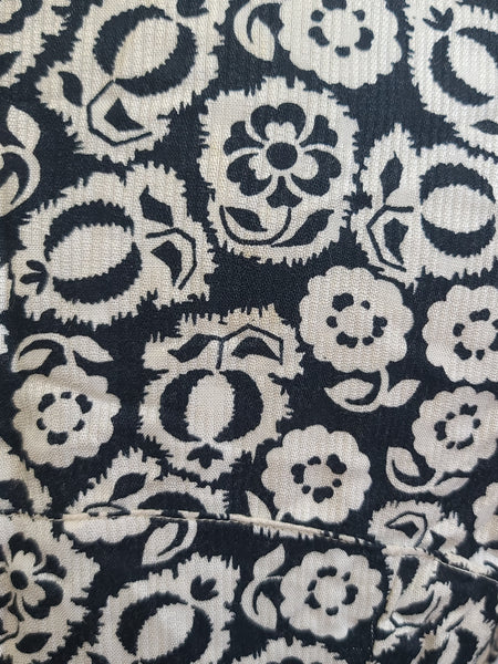 German Black and White Flower Print Dress <br> (B-34" W-26" H-32")