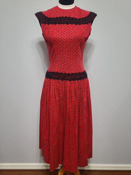 Heart Novelty Print French Oui Non Dress <br> (B-36" W-29" H-37")