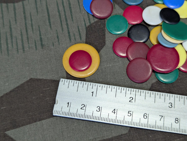 German Bakelite Knips-Spiel Game