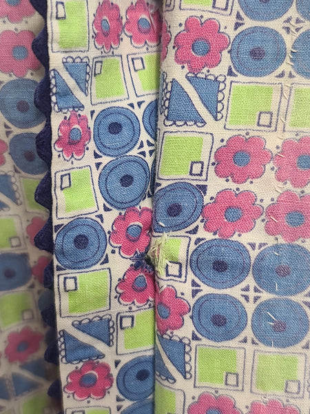 Colorful Print Button Down Dress <br> (B-52" W-44.5" H-52")