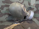 VM37 Peoples Gas Mask With Carrying Bag Reichsbahn