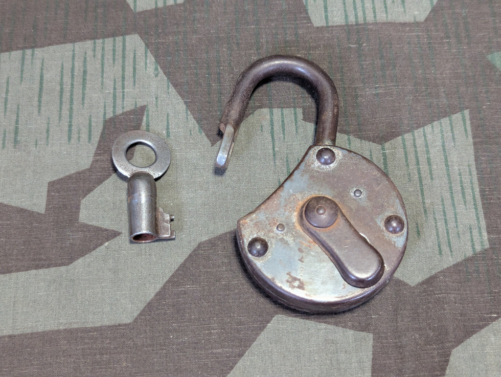 Locklan German Medium Sized German Lock w/ 1 Key
