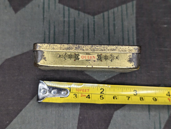 Small Tin for 10 Cigarettes Nestor Queen