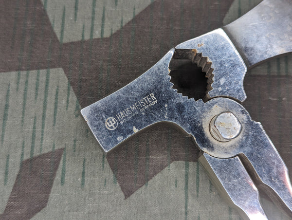 Hausmeister Communications Multi-Tool