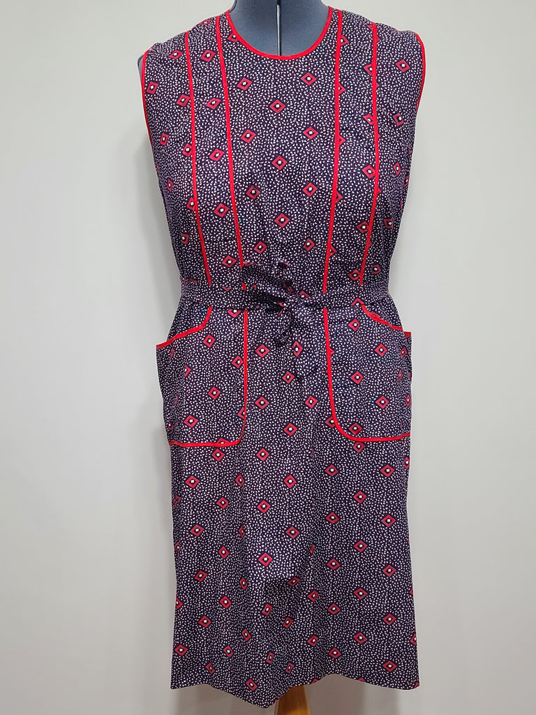 German Wrap Apron Style House Dress (adjustable 29"-32.5" waist) German Wrap Apron Style House Dress (adjustable 29"-32.5" waist)