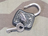 German Lock with 2 Keys Wreath Design